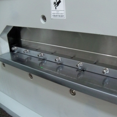 دستگاه برش PCB V-Cut 450mm برش PCBA ، FR4 ، LED لنگت بار ، بوردهای آلومینیوم
