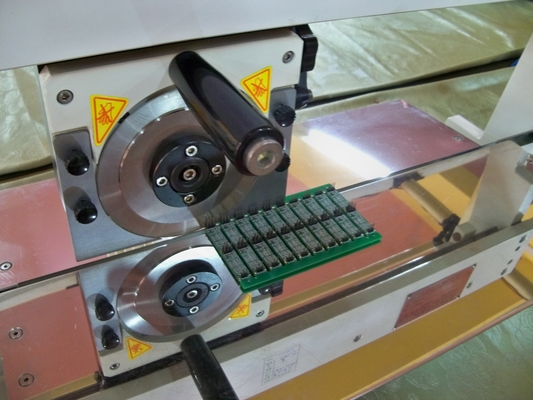 ماشین جدا کننده PCB با تیغه دایره ای و خطی، کارایی بالا دستی V-cut