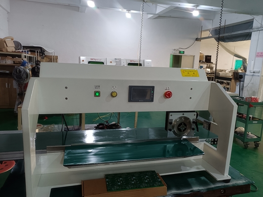 600mm طول ماشین جدا کننده PCB برنامه نویسی خودکار یک لمس
