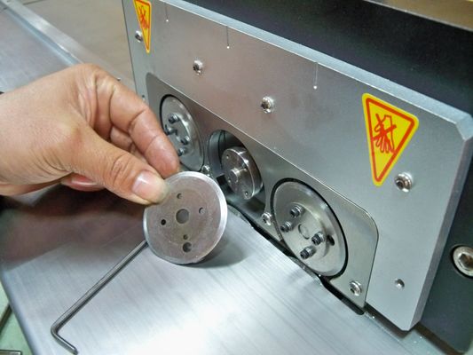 Depanelizer PCB قابل تنظیم برای صفحه LED با تیغه های دایره ای قابل استفاده مجدد