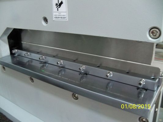 دستگاه برش 10W L450mm Max Shearing PCB V برای تخته آلوم ال ای دی، گیوتین PCB