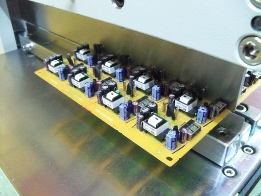 تخته آلومینیومی از جداکننده PCB برش V با تیغه های فولادی پرسرعت ژاپن استفاده کنید