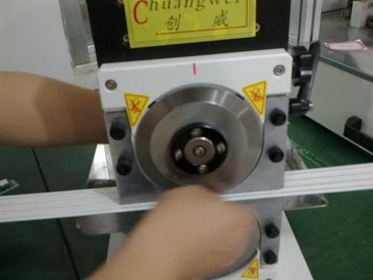 تضمین کیفیت PCB Depaneling Machine تحویل سریع ویتنام صادر کرد