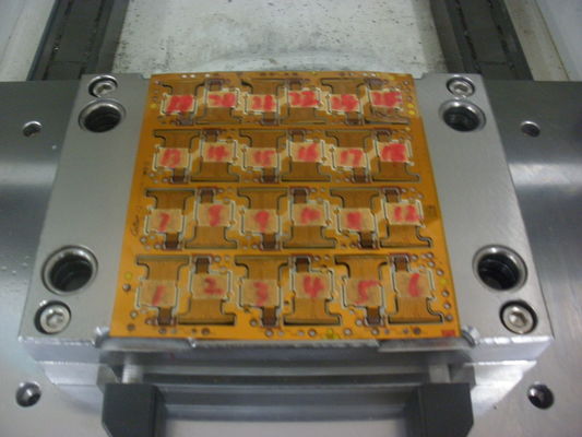 ماشین سوراخ کردن 3-30T FPC &amp; PCB برای صنعت الکترونیک