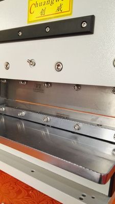 پنوماتیک PCB depanelizer با قاب آهنی جامد و 2 تیغه خطی تیز